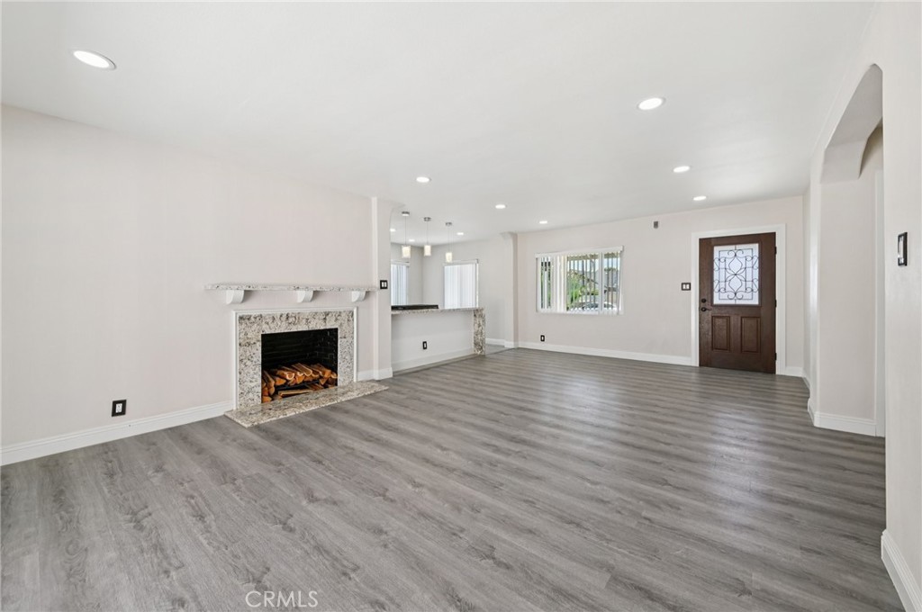 MLS #CV25169408 image #4