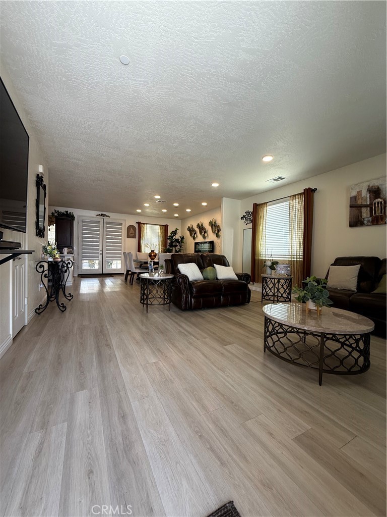 MLS #CV25171486 image #4