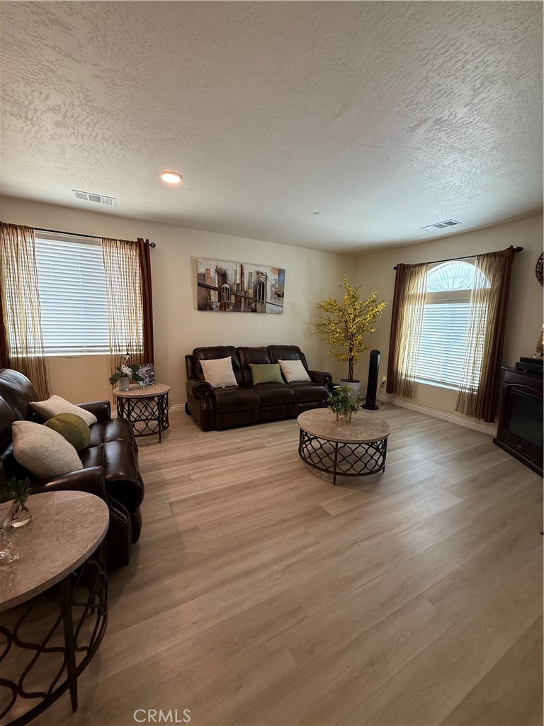 MLS #CV25171486 image #5