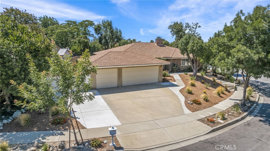 MLS #CV25172404 image #2