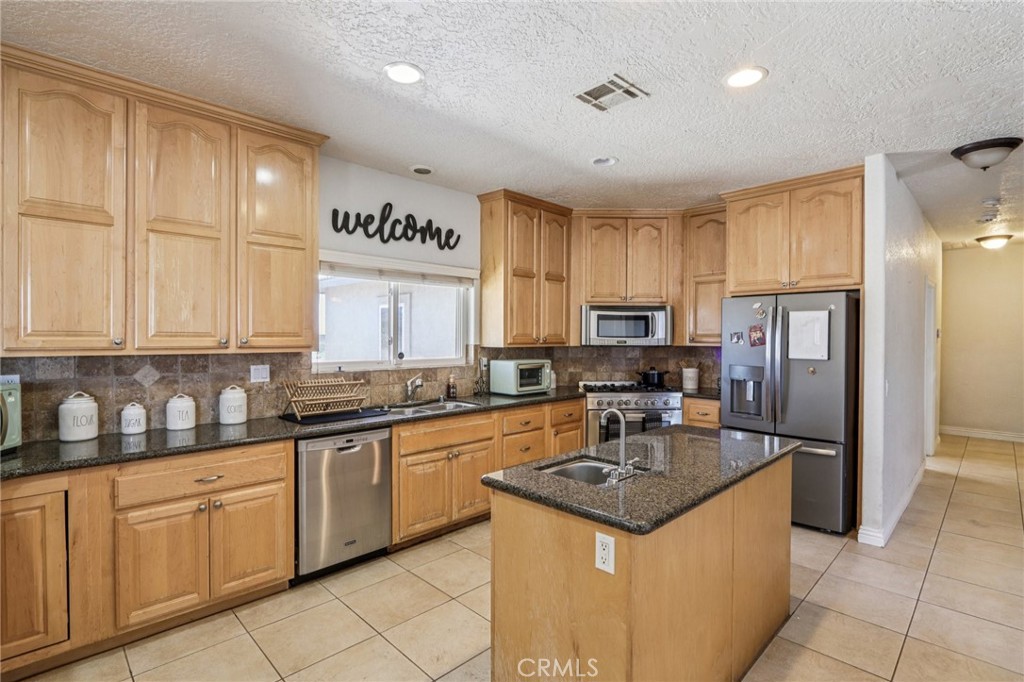 MLS #CV25172495 image #17