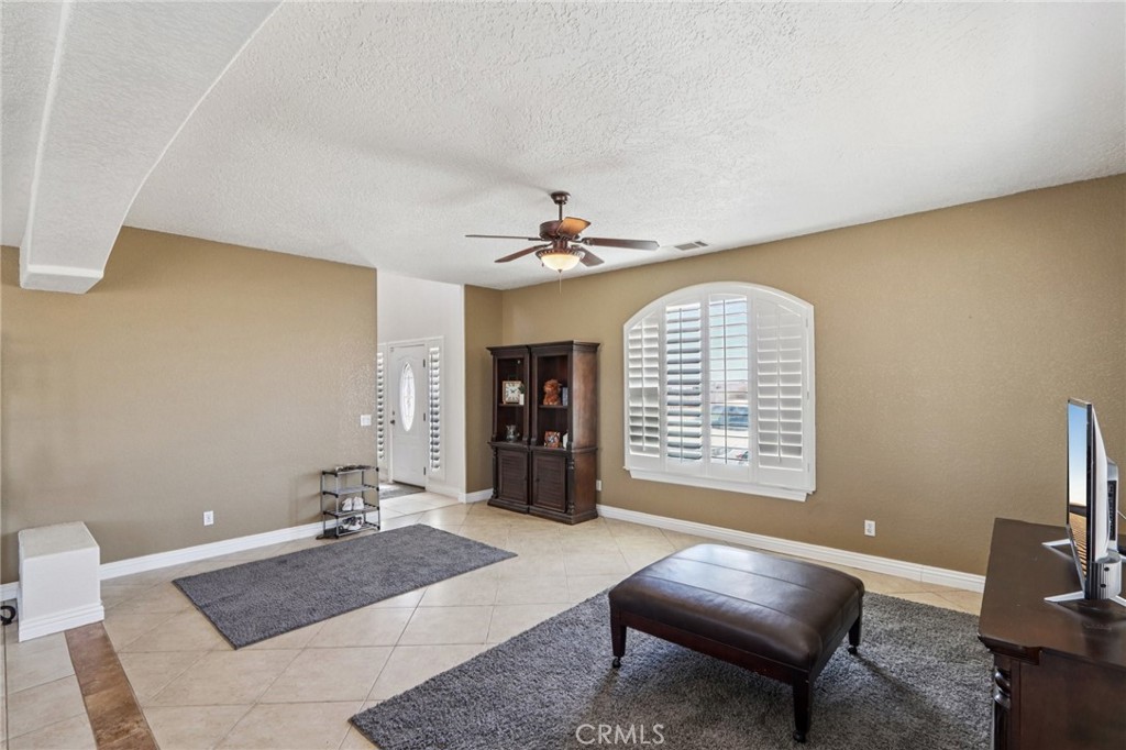 MLS #CV25172495 image #19