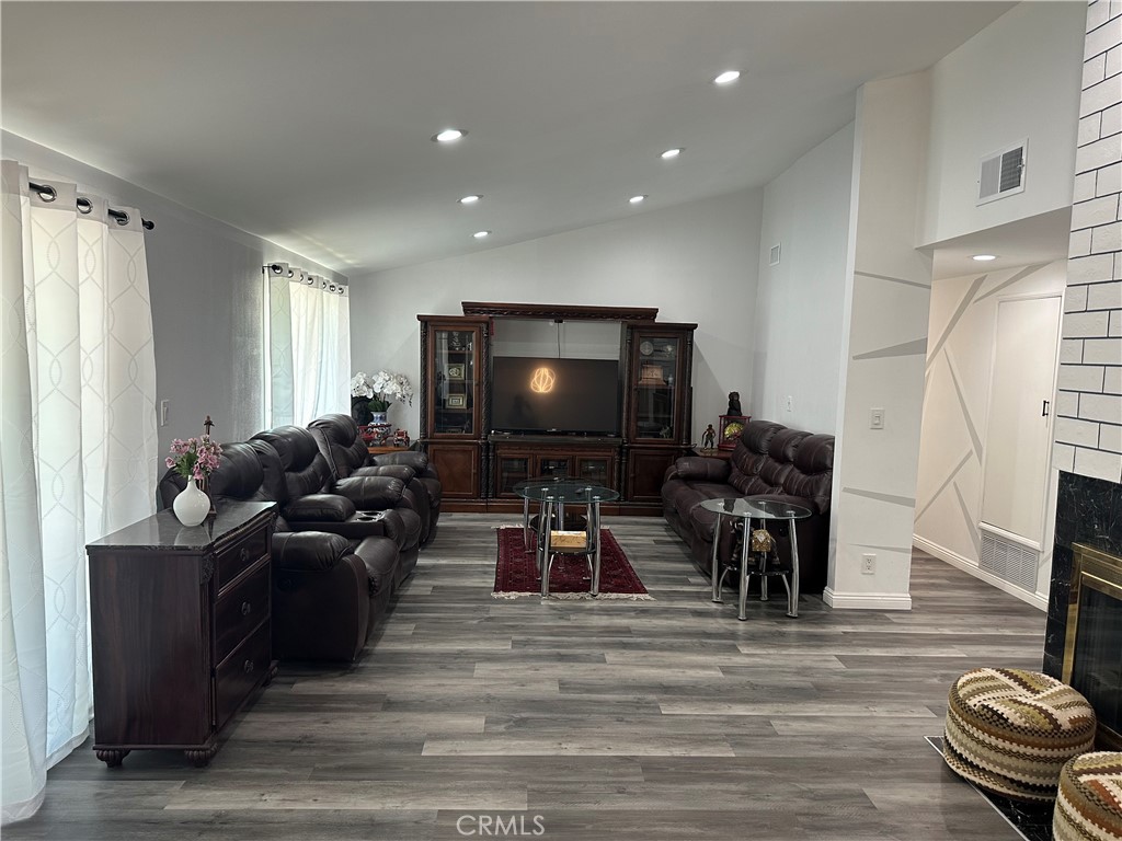 MLS #CV25173343 image #23