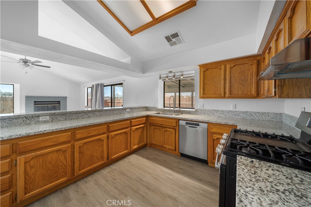 MLS #CV25173388 image #2