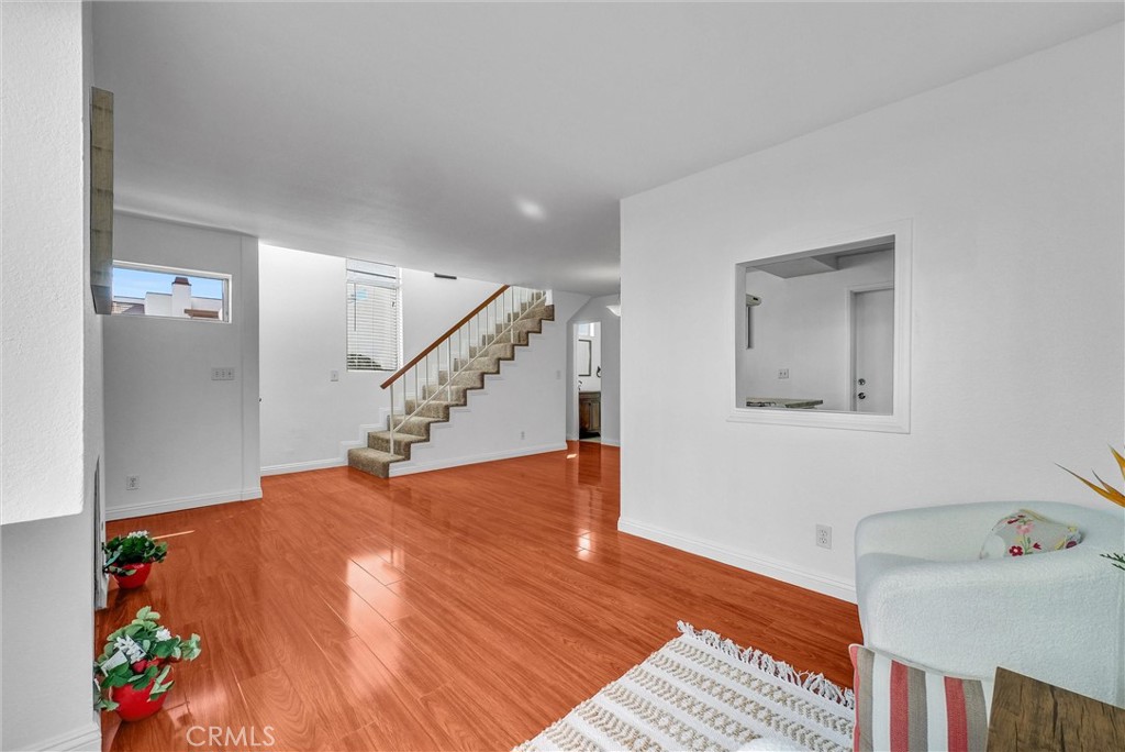 MLS #CV25173505 image #8