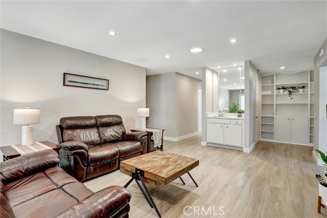 MLS #CV25176862 image #16