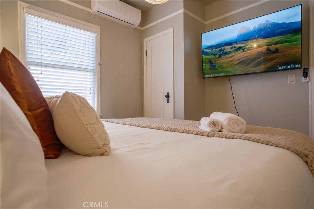 MLS #CV25177122 image #16