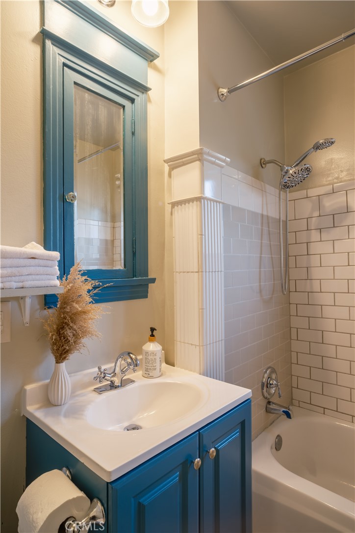 MLS #CV25177122 image #36