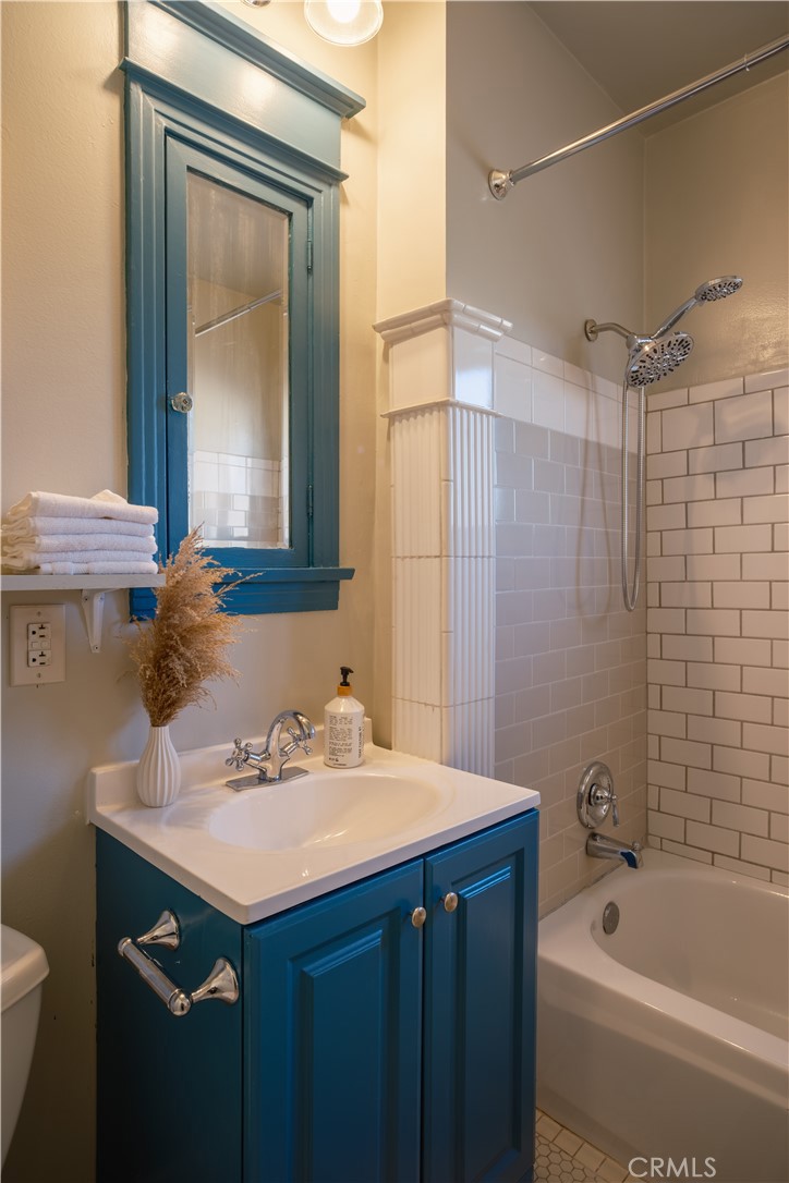 MLS #CV25177122 image #40