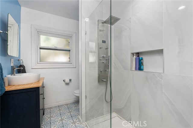 MLS #CV25181025 image #14