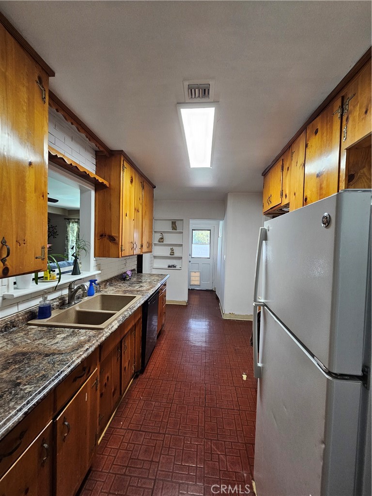 MLS #CV25181193 image #12