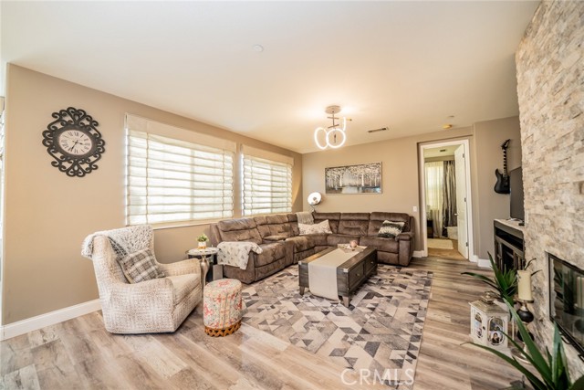 MLS #CV25181316 image #12