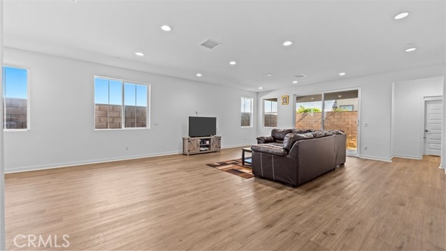 MLS #CV25181749 image #4