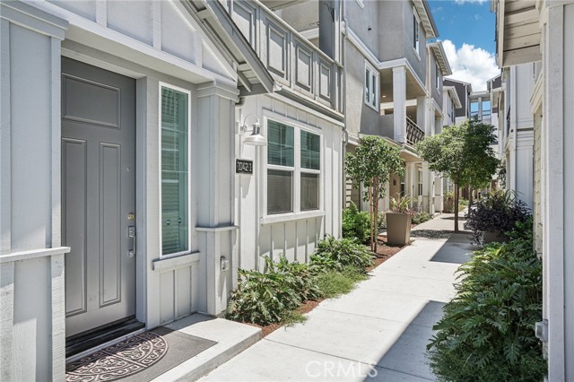 MLS #CV25181867 image #2