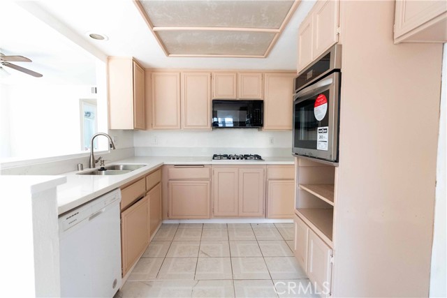 MLS #CV25182811 image #16