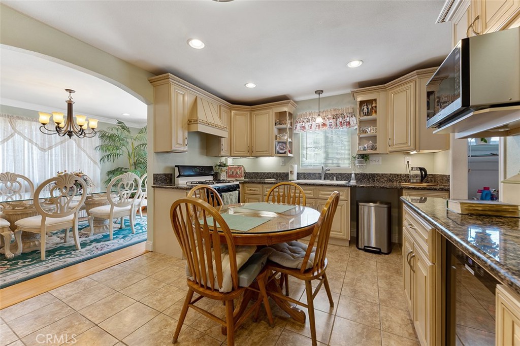 MLS #CV25185001 image #10