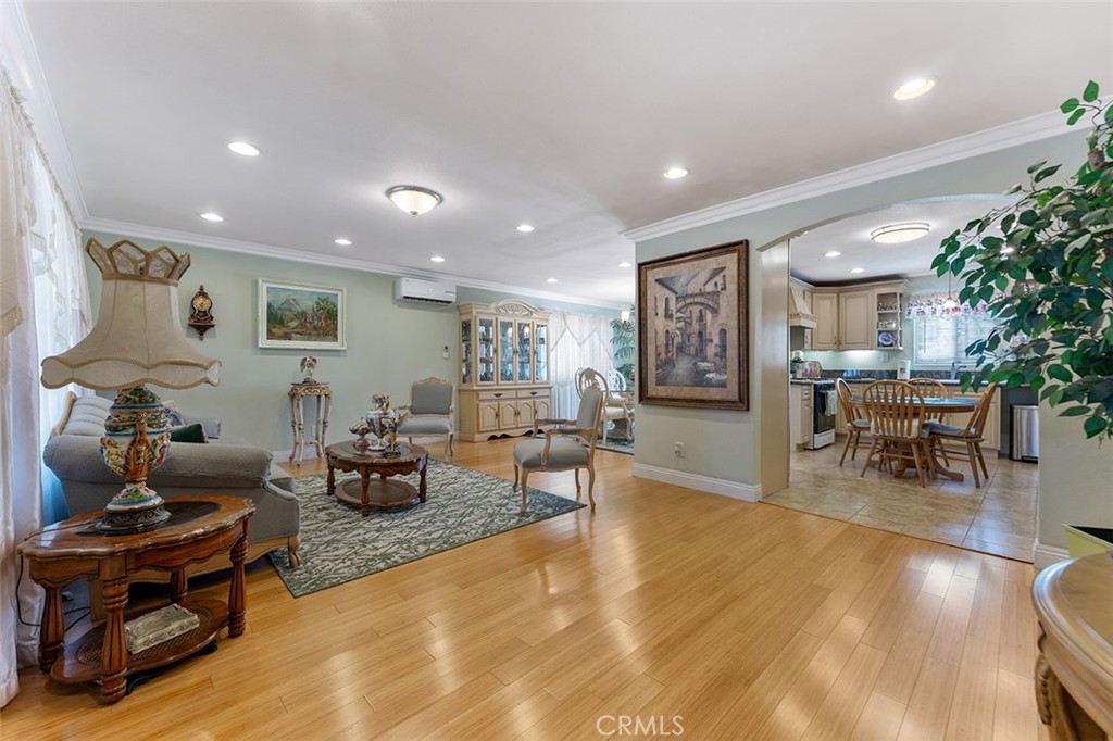 MLS #CV25185001 image #12