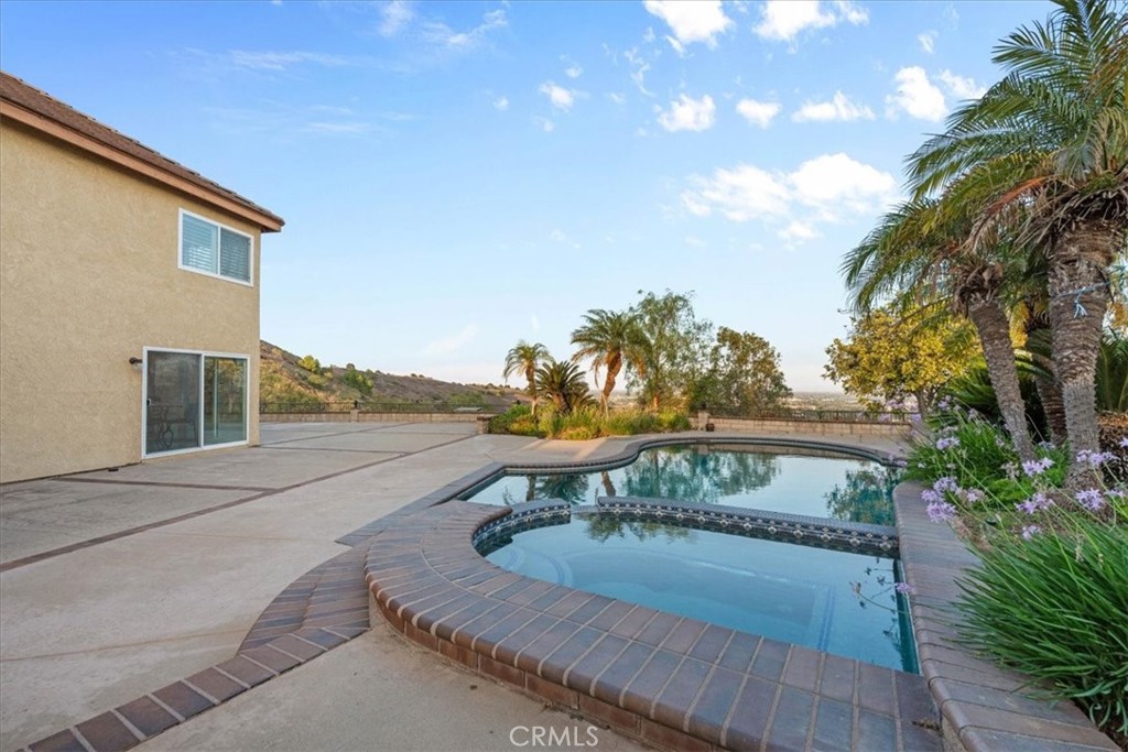 MLS #CV25185010 image #5