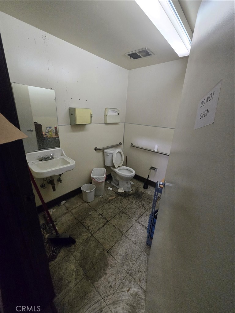 MLS #CV25190146 image #8