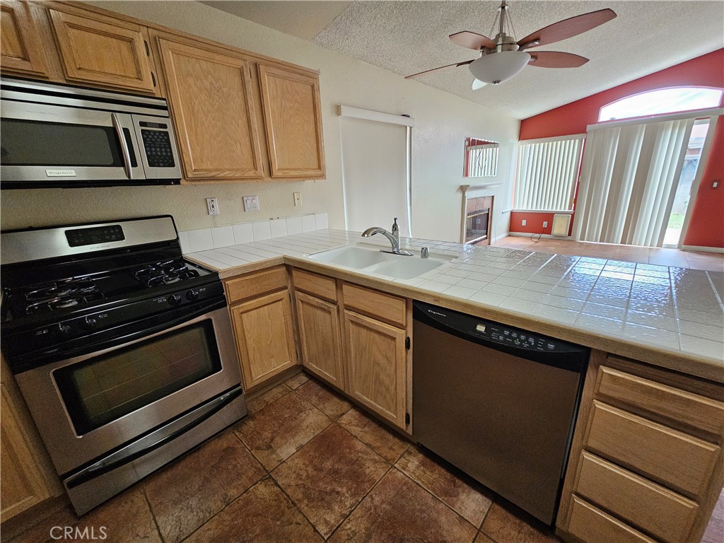 MLS #CV25191177 image #8