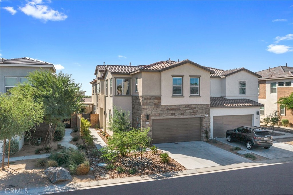 MLS #CV25192829 image #1