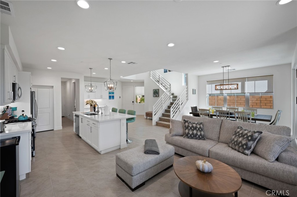 MLS #CV25192829 image #6