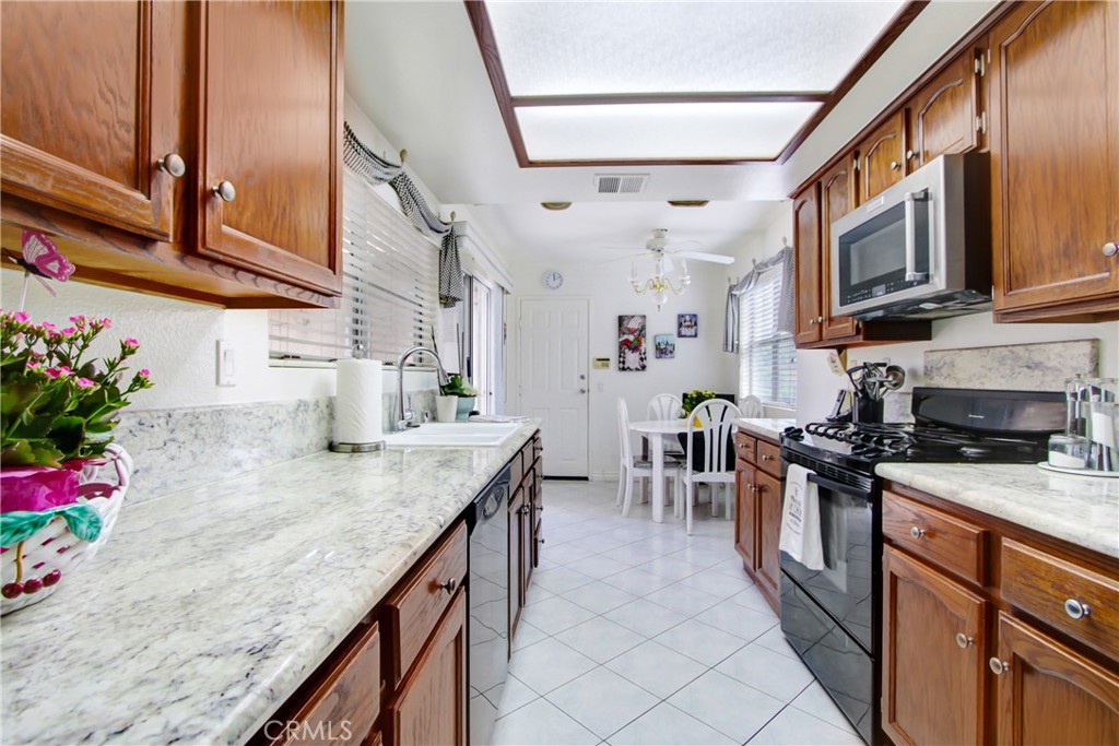 MLS #CV25194391 image #6