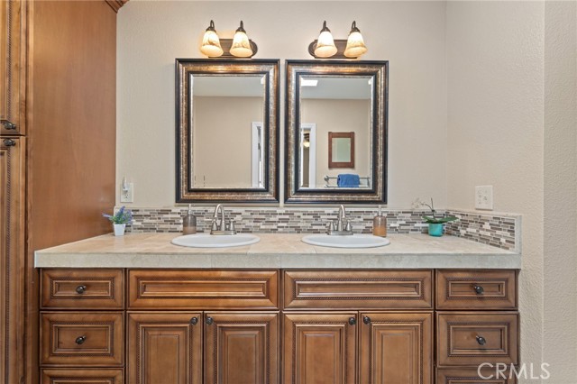 MLS #CV25195047 image #9