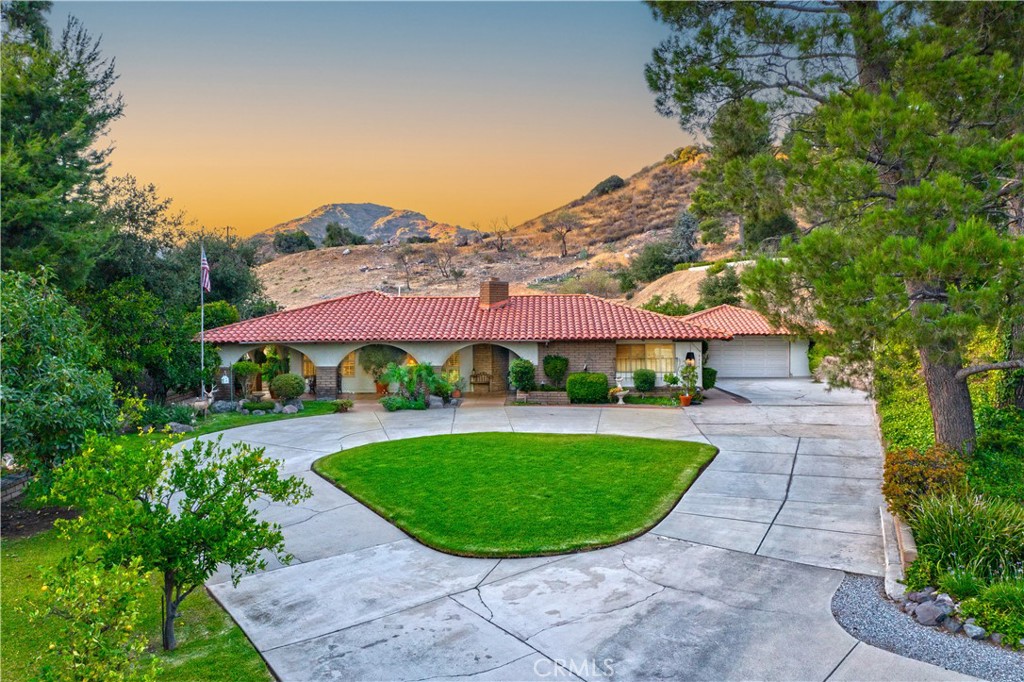 MLS #CV25204504 image #1