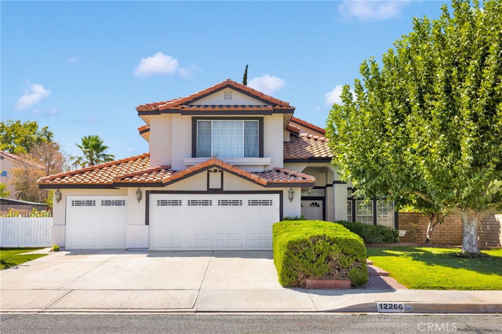 MLS #CV25204589 image #0