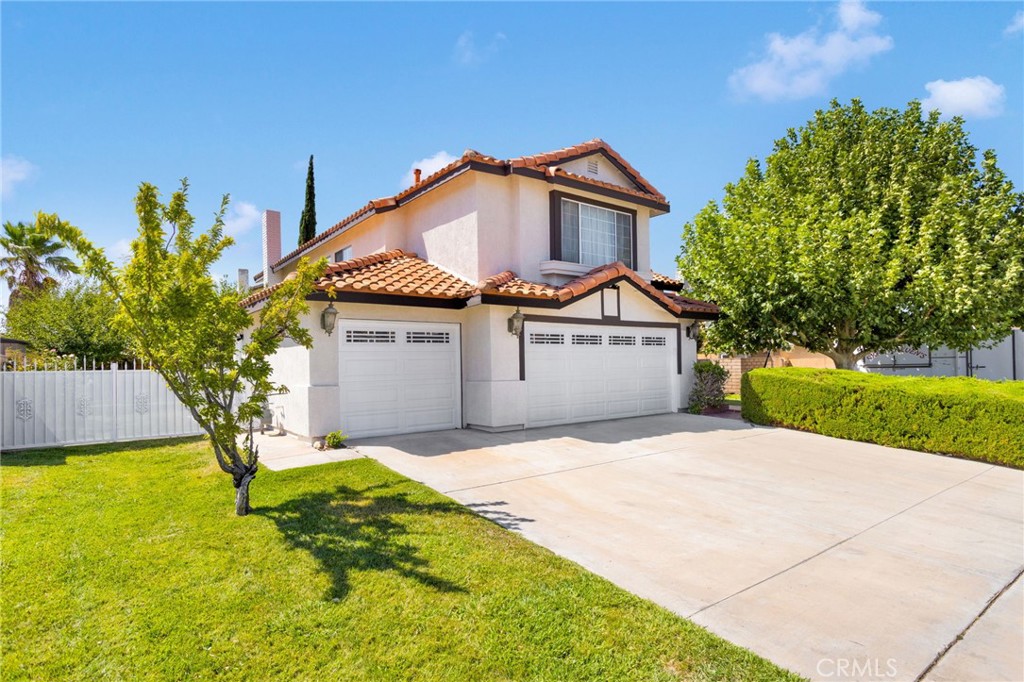 MLS #CV25204589 image #1