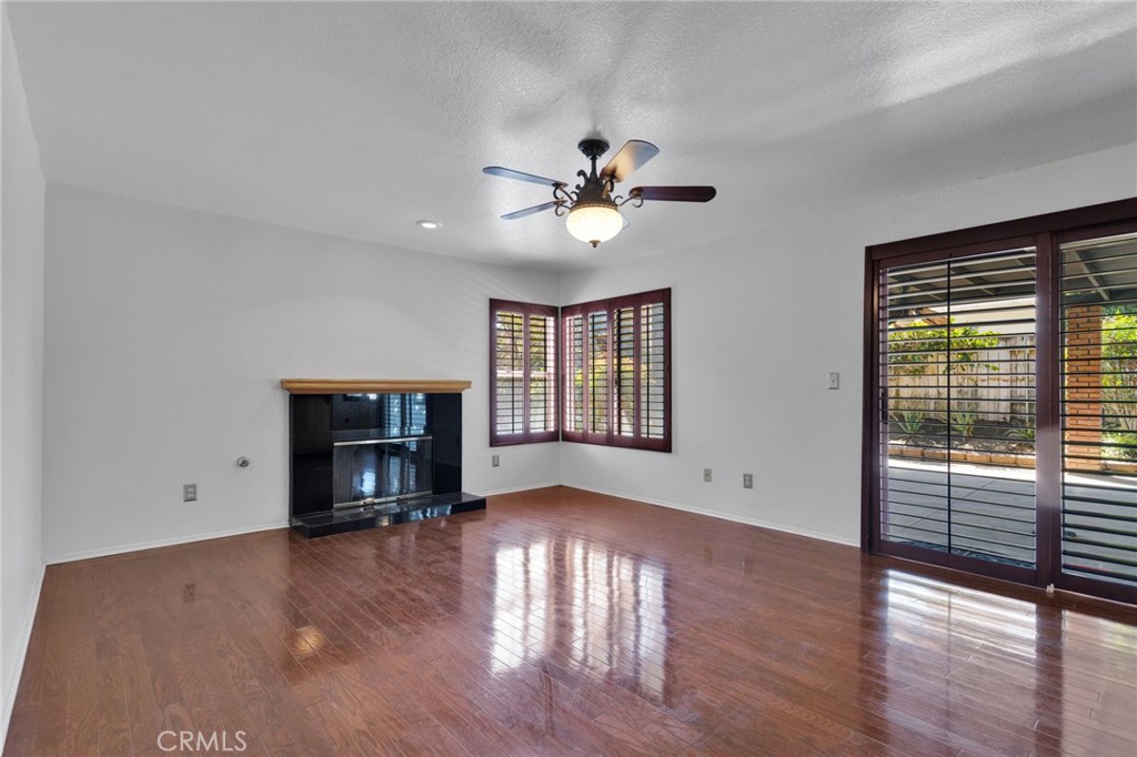 MLS #CV25204589 image #11