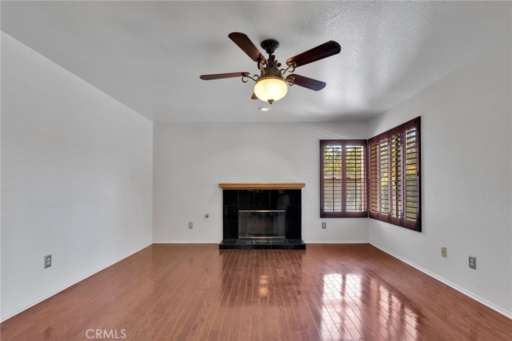 MLS #CV25204589 image #12