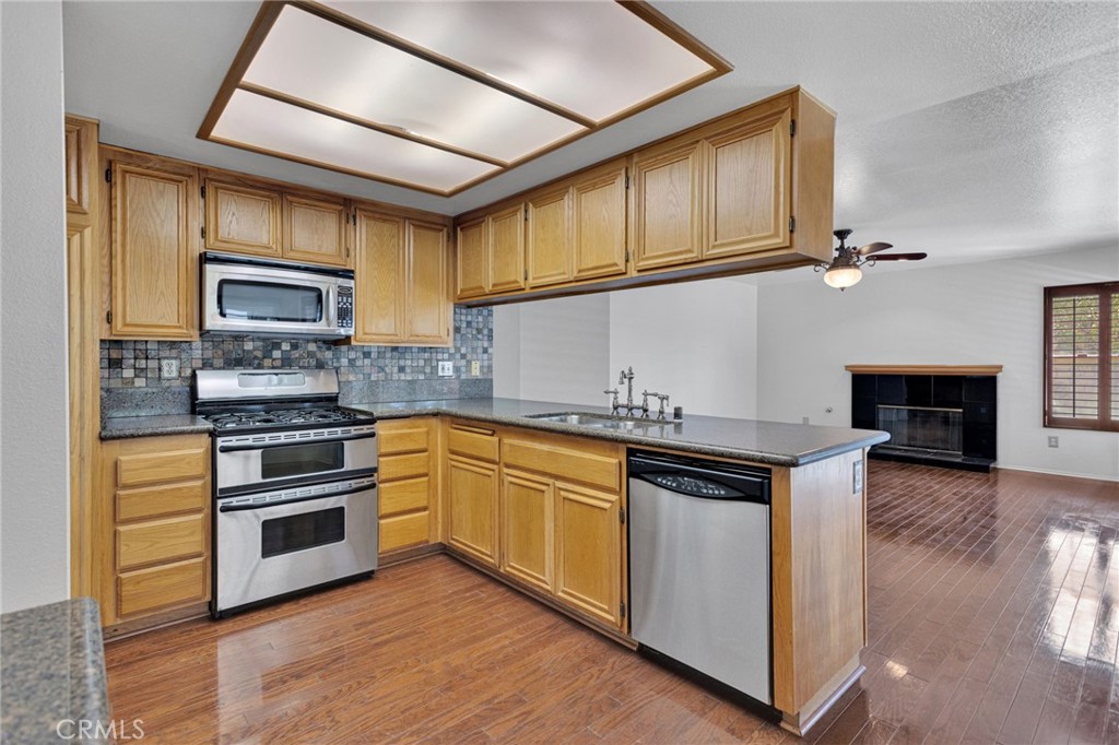 MLS #CV25204589 image #16