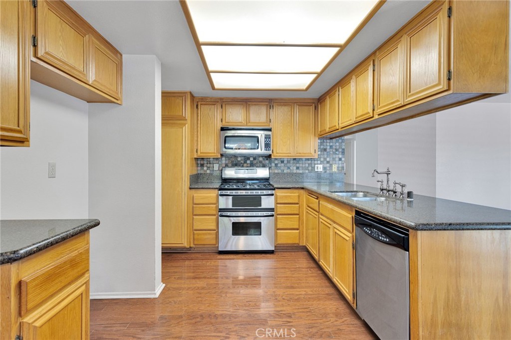 MLS #CV25204589 image #17