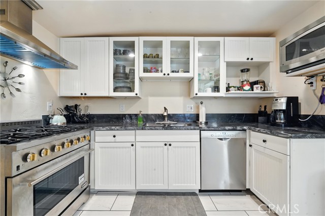 MLS #CV25204865 image #34