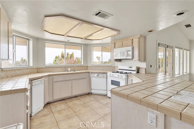 MLS #CV25206740 image #7