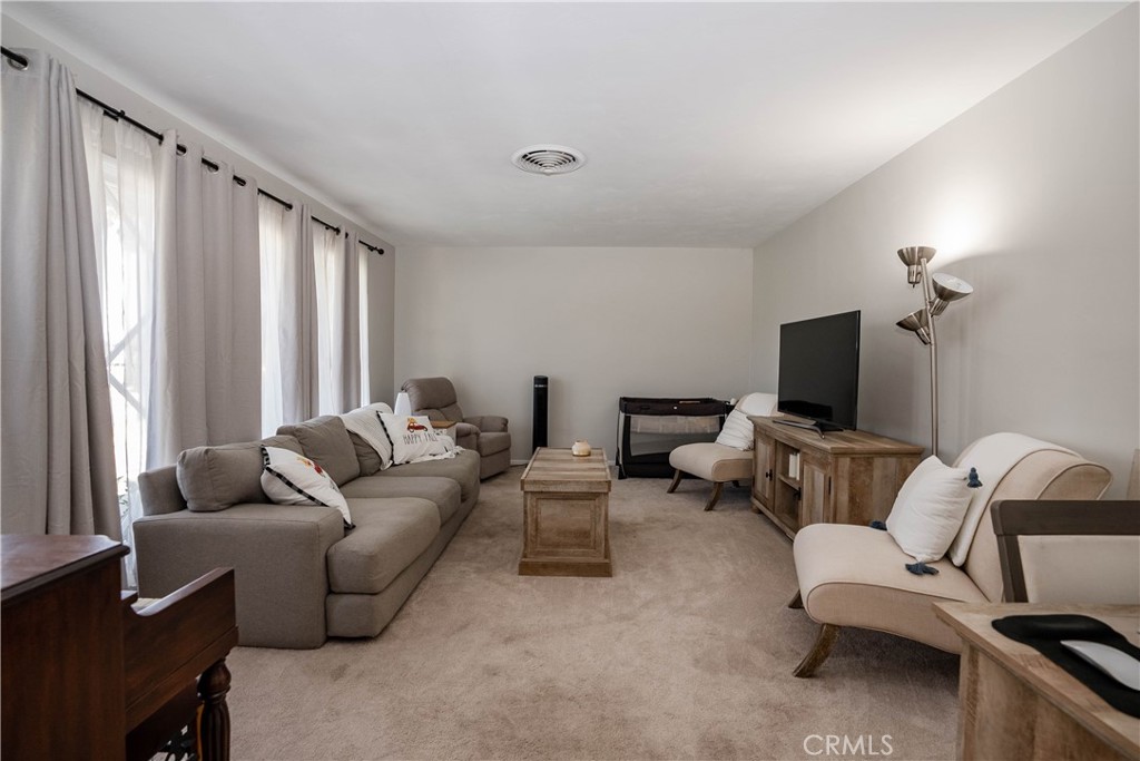 MLS #CV25214224 image #6