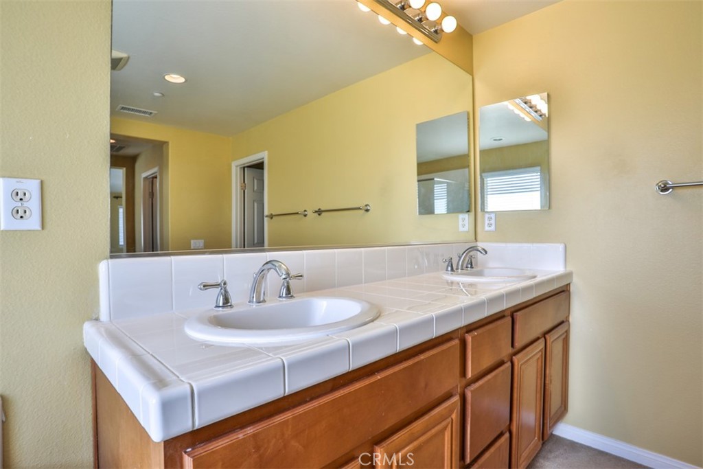 MLS #CV25214611 image #25