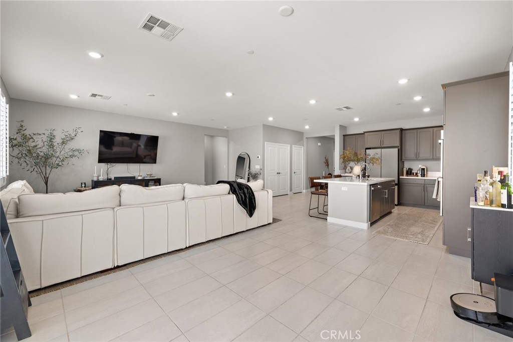 MLS #CV25215312 image #12