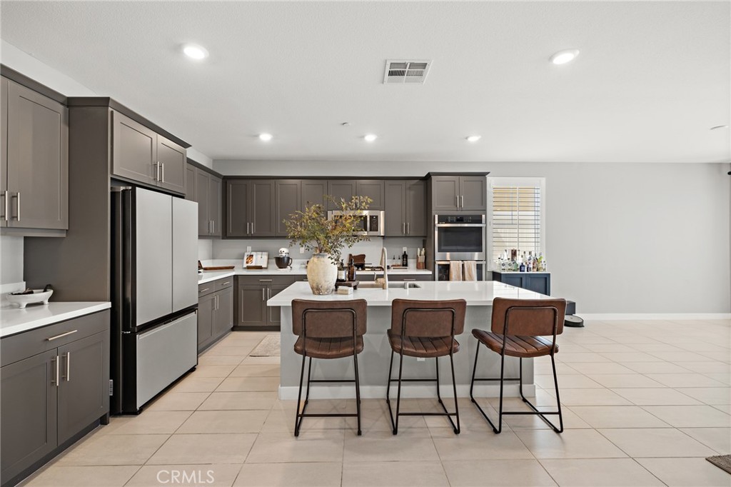 MLS #CV25215312 image #4