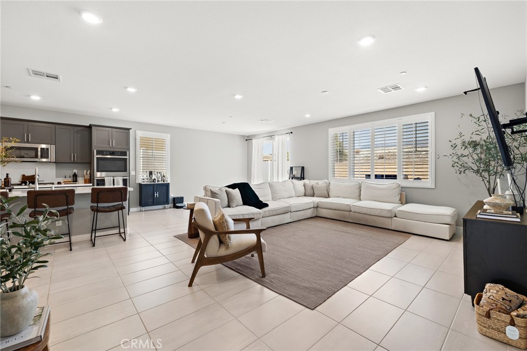 MLS #CV25215312 image #9