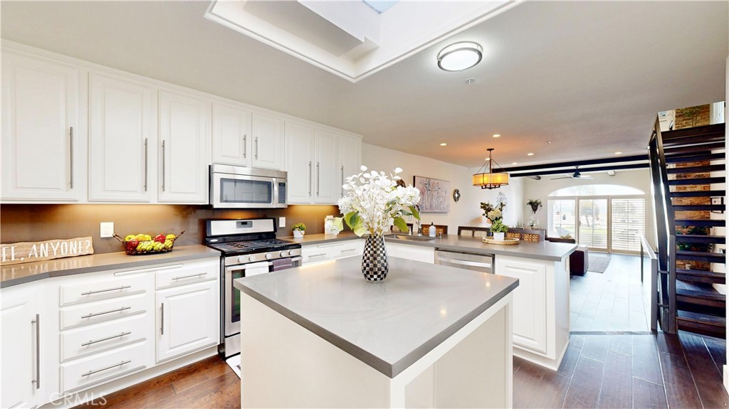 MLS #CV25215587 image #21