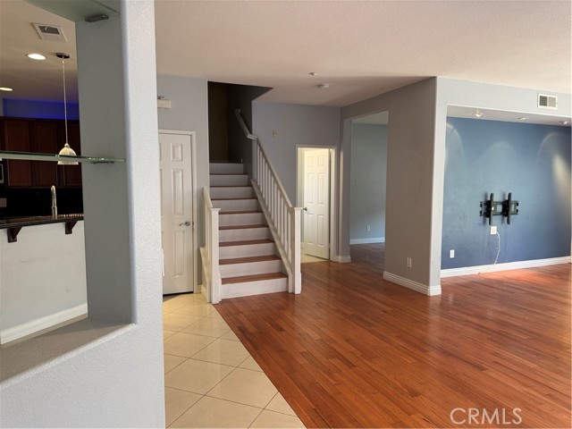 MLS #CV25217013 image #4