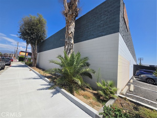 MLS #CV25217404 image #2