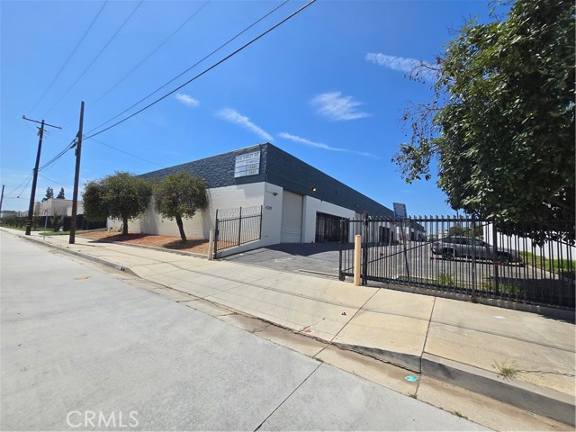 MLS #CV25217404 image #4