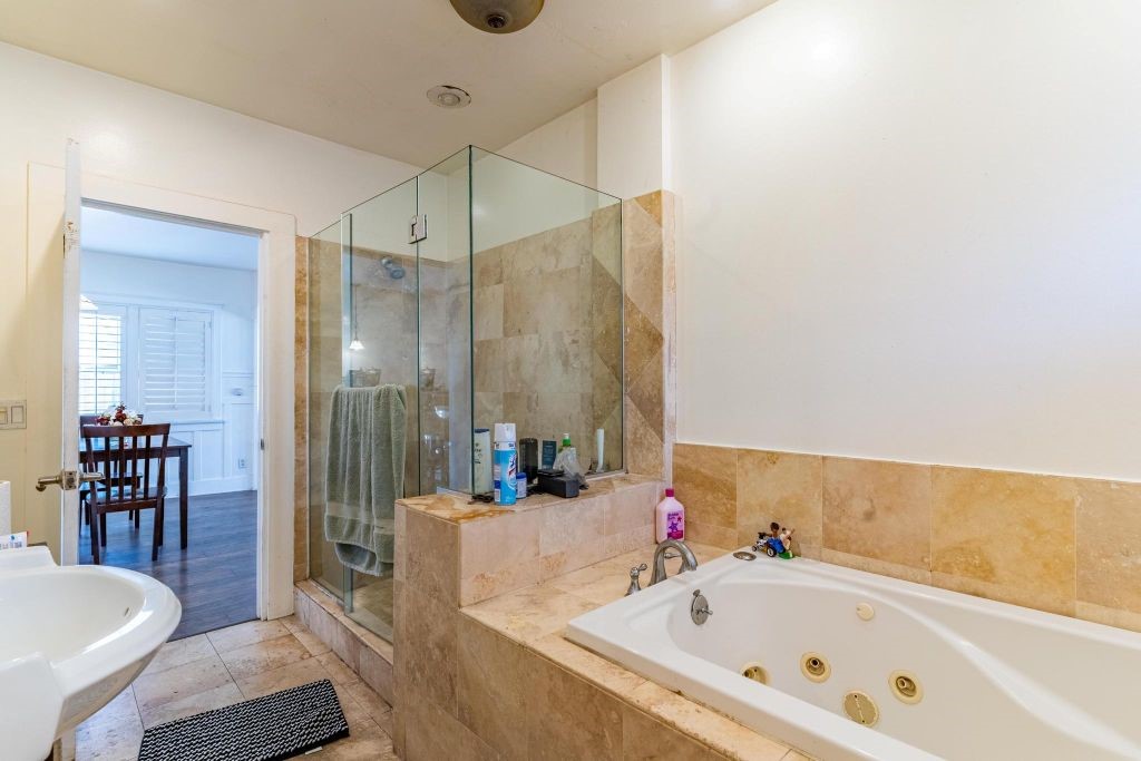 MLS #CV25214471 image #13