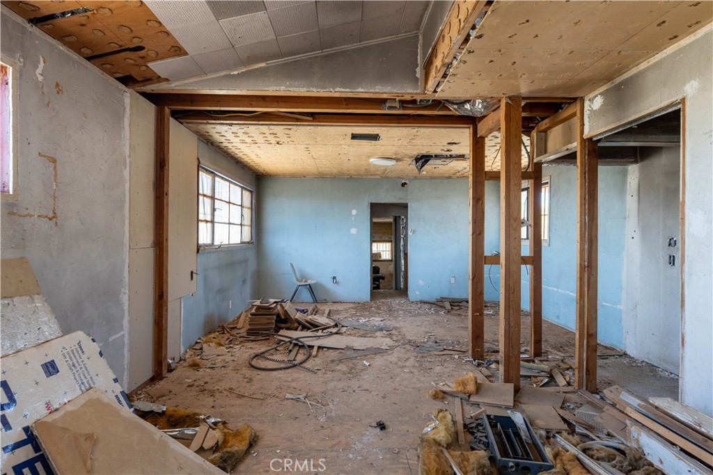 MLS #CV25219605 image #9