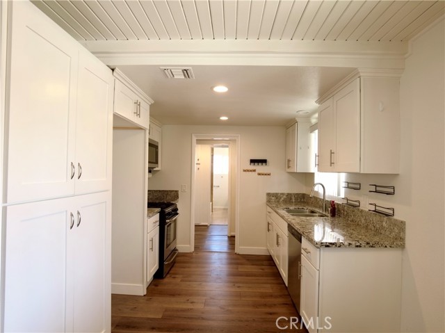 MLS #CV25219674 image #6