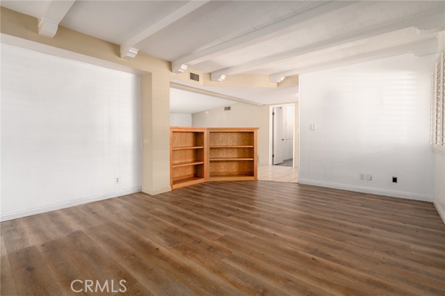 MLS #CV25220399 image #10